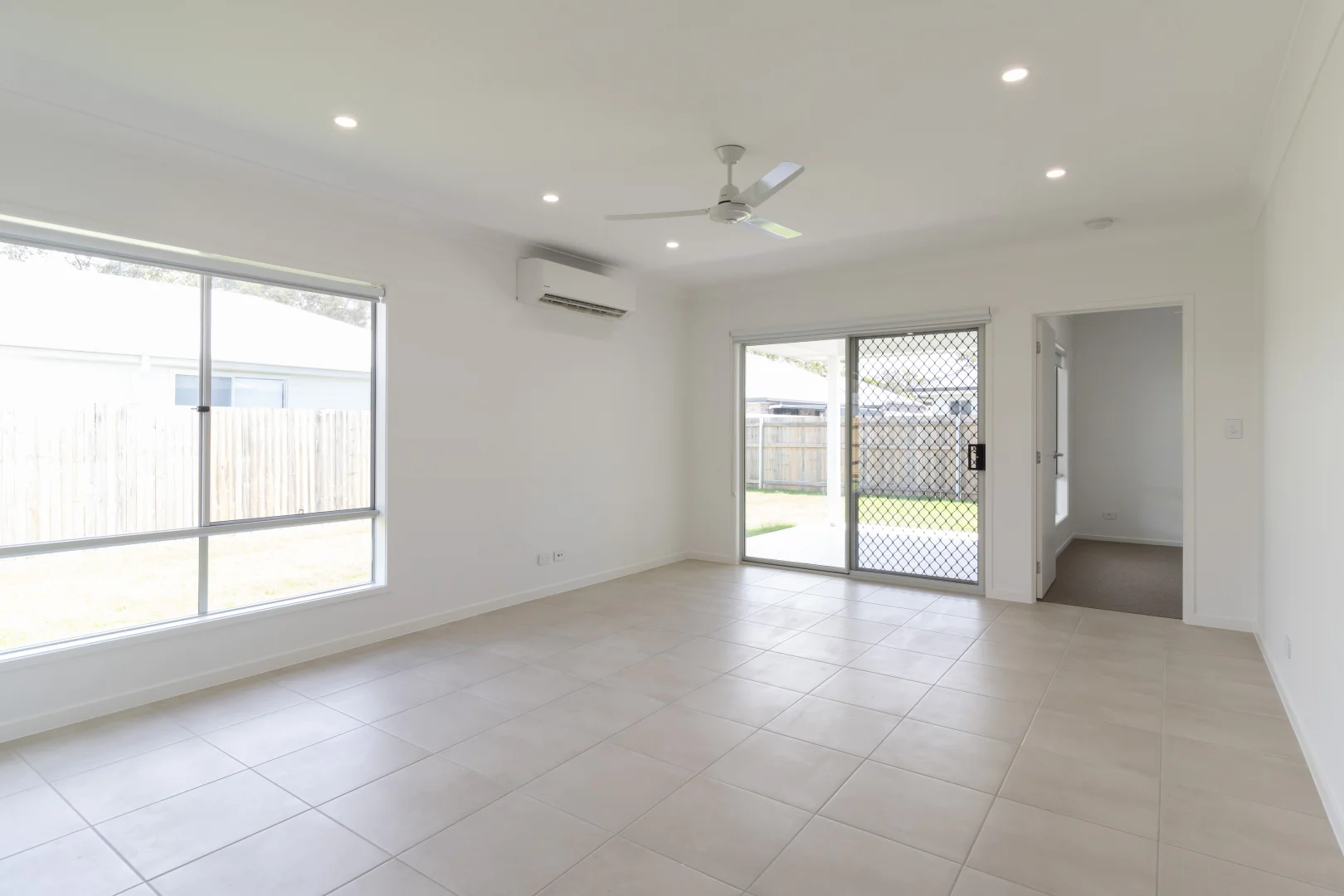Additional image 2 of 27 Torbanlea Street, Burrum Heads QLD 4659