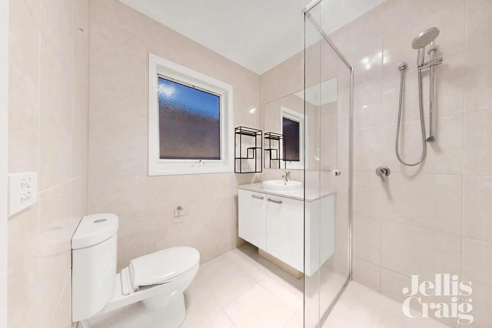 Additional image 7 of 2/5 Dunure Court, Balwyn VIC 3103