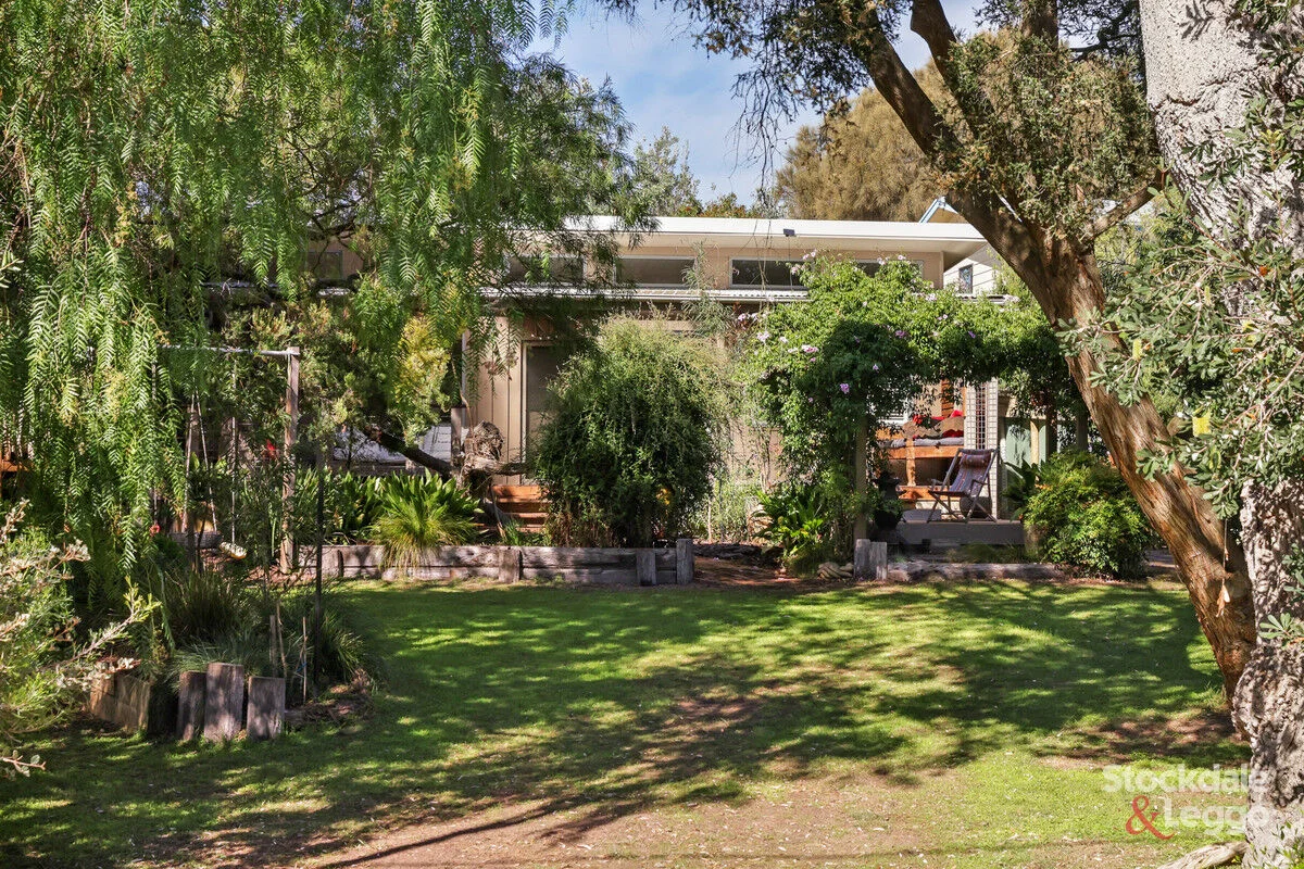 24 Bruce Road, Silverleaves VIC 3922