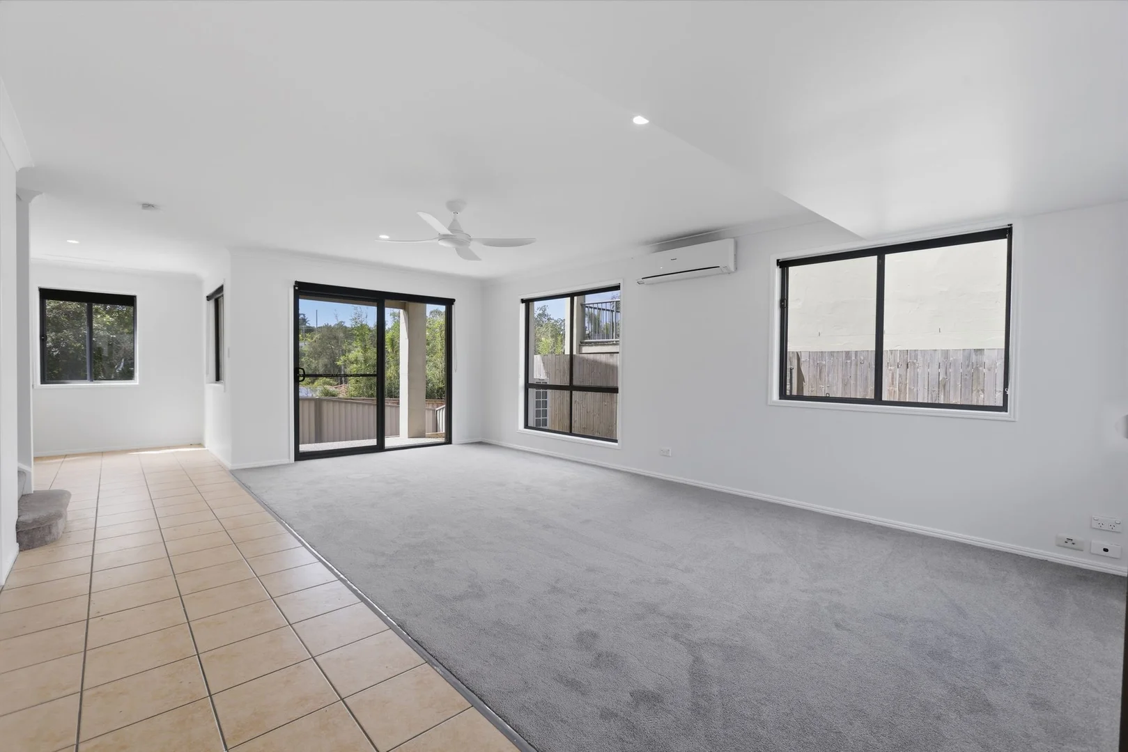 Additional image 3 of 22/1 Santa Isobel Blvd, Pacific Pines QLD 4211