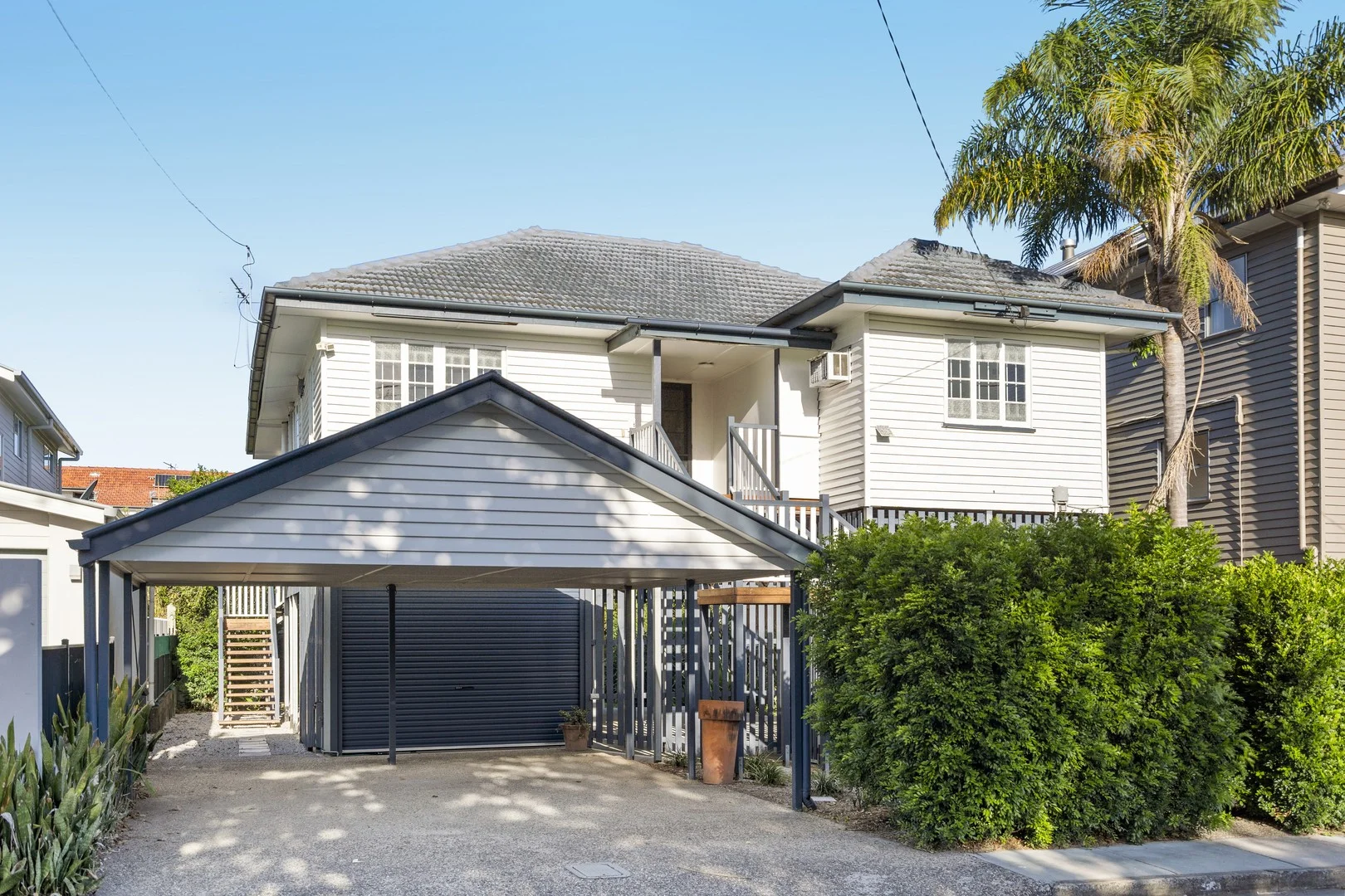 6 Newcastle Street, Fairfield QLD 4103