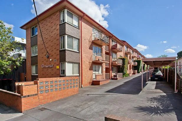27/44 Fletcher Street, Essendon VIC 3040