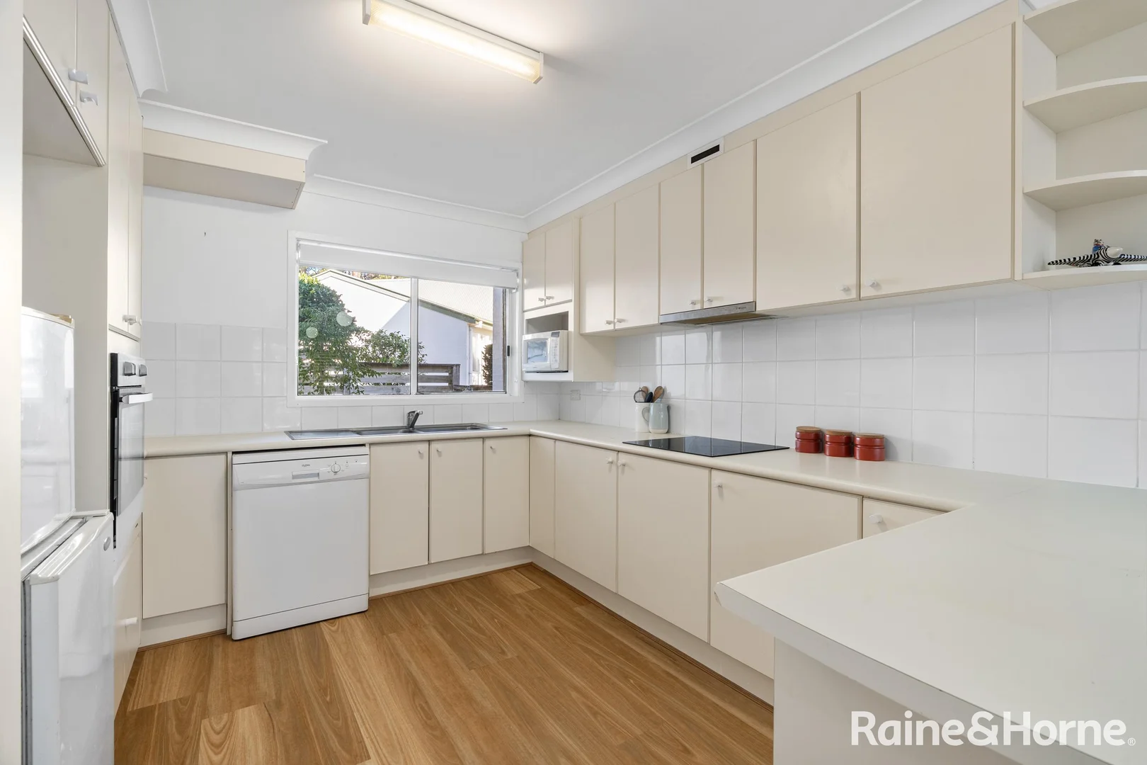 Additional image 3 of 7/13-15 Augusta Place, Mollymook Beach NSW 2539