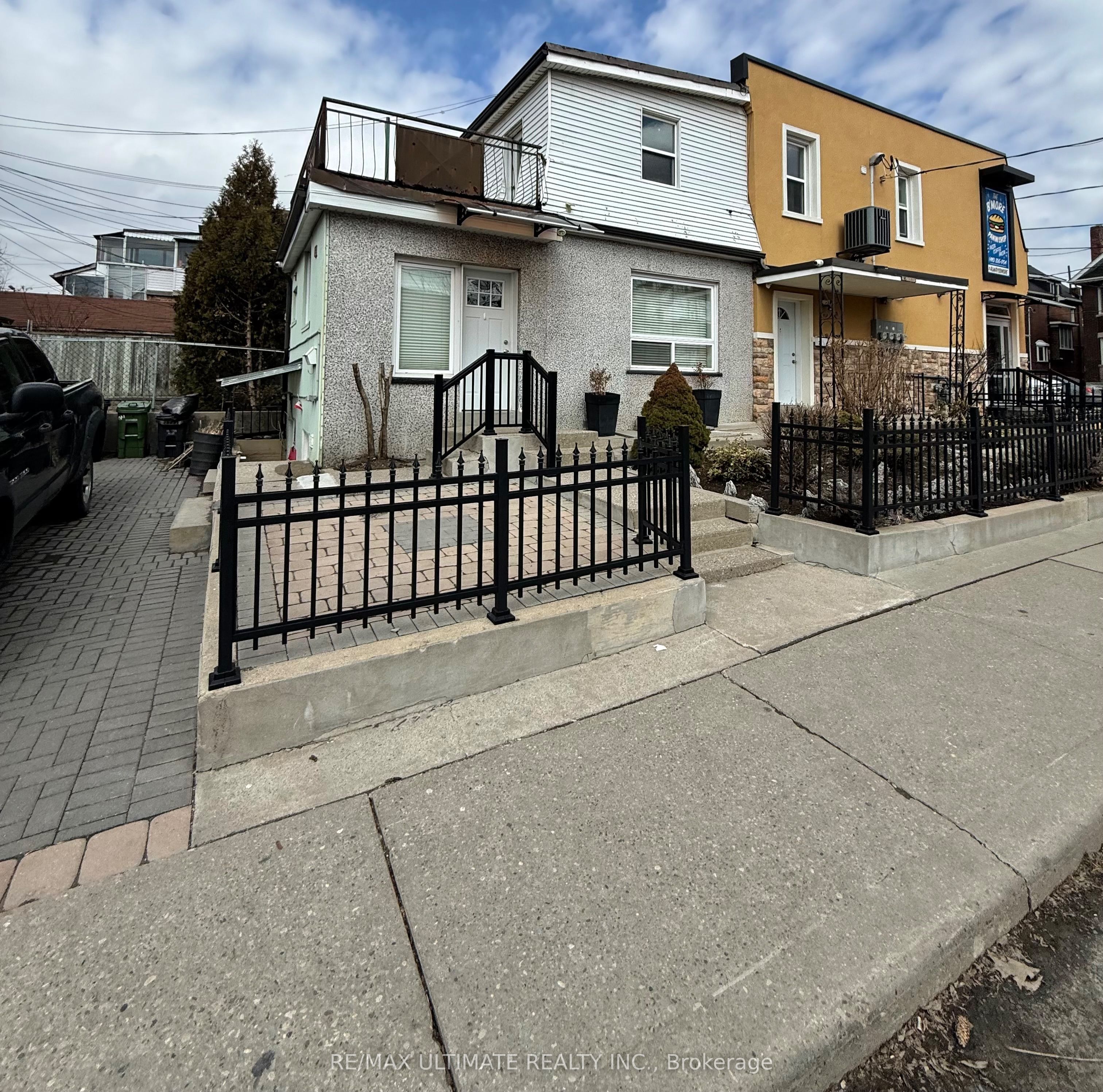 Additional image 2 of 2A Auburn Avenue, Toronto, ON, M6H 2L7