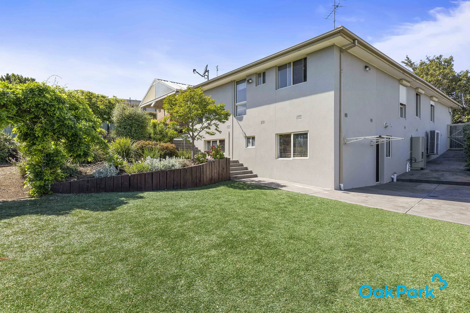 Additional image 3 of 10 Valley Crescent, Glenroy VIC 3046