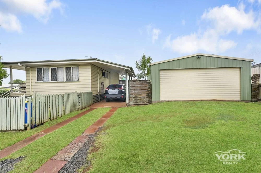 3 McMahon Crescent, Newtown QLD 4350 photo 3