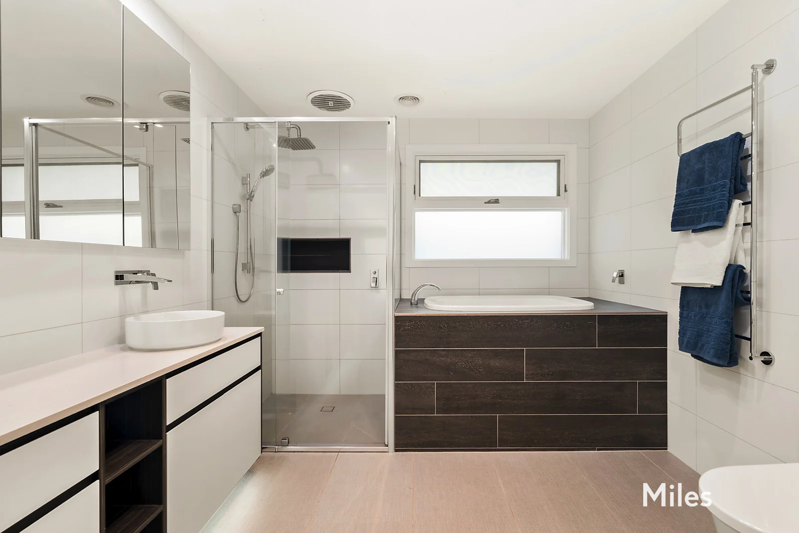 Additional image 11 of 27 McAuley Drive, Rosanna VIC 3084