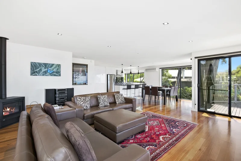 Additional image 12 of 3/26 Hopetoun Terrace, Lorne VIC 3232
