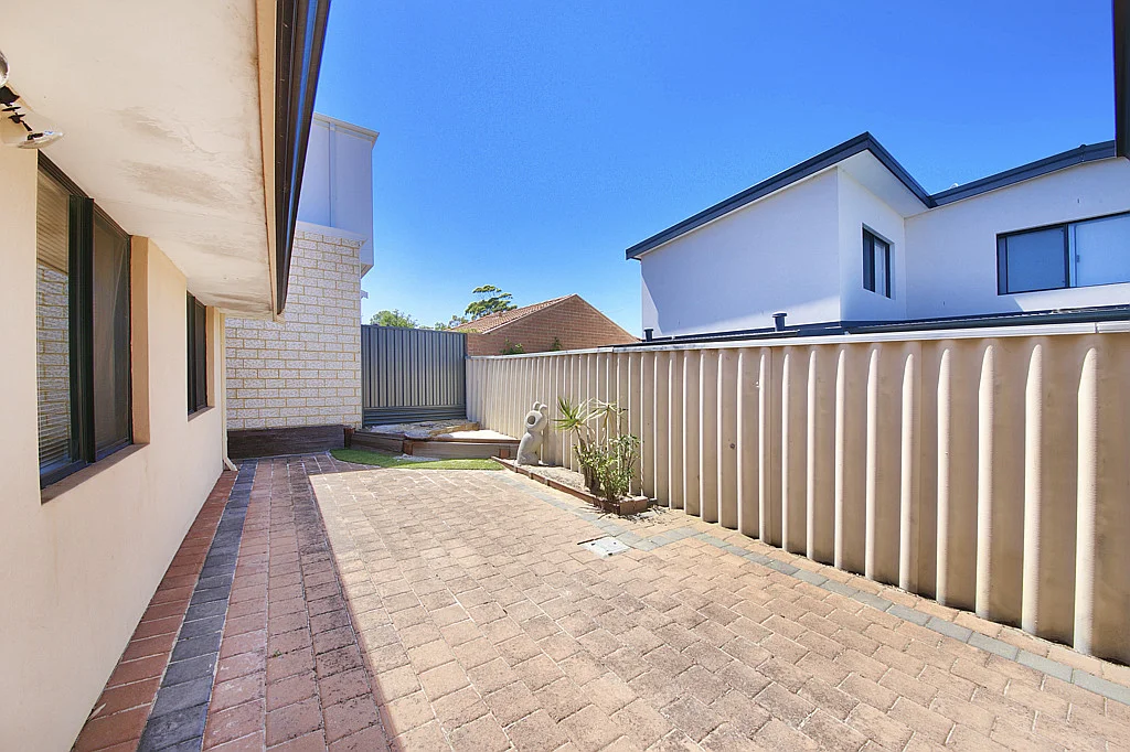 Additional image 11 of 3/81 Millcrest Street, Scarborough WA 6019