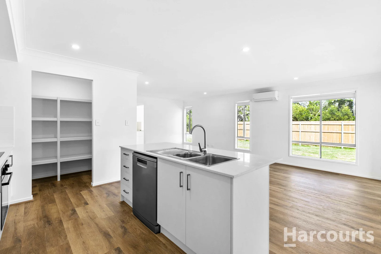 Additional image 5 of 24 Stardust Crescent, Burrum Heads QLD 4659