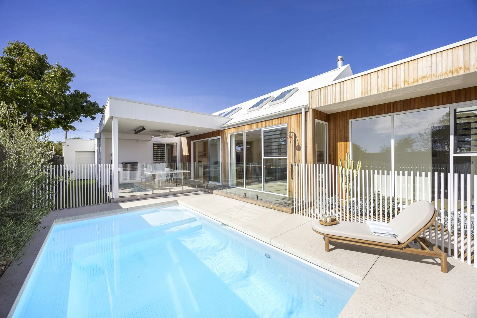 34 Foothills Avenue, McCrae VIC 3938