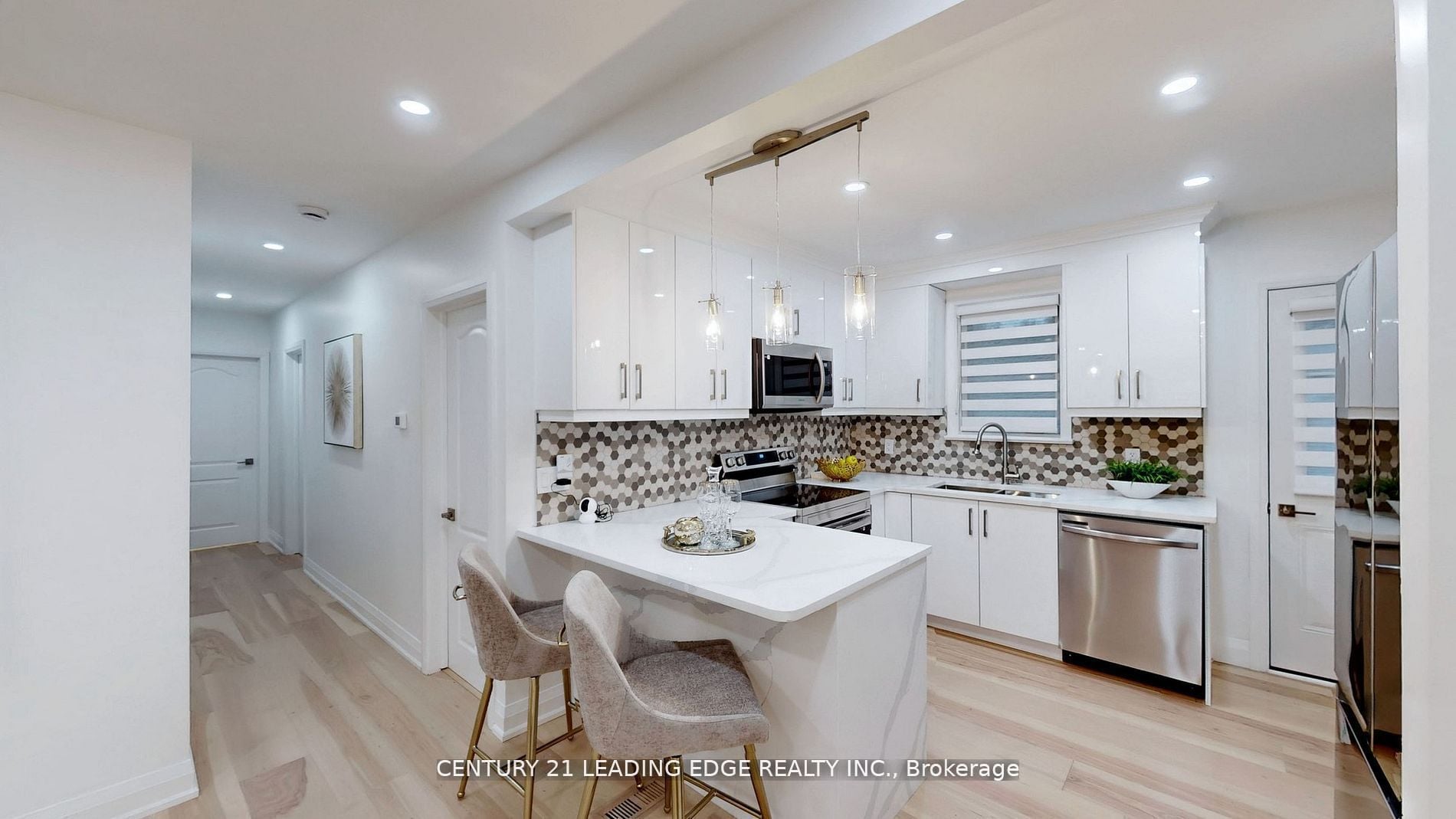 Additional image 6 of 3070 O'hagan Drive, Mississauga, ON, L5C 2C5