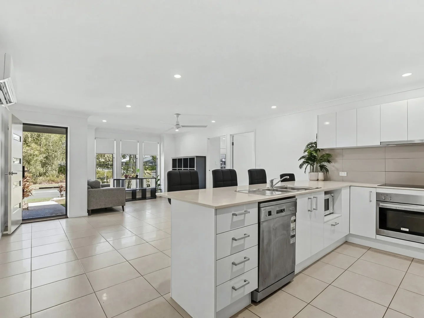 Additional image 7 of 2/110 Foxtail Crescent, Banksia Beach QLD 4507