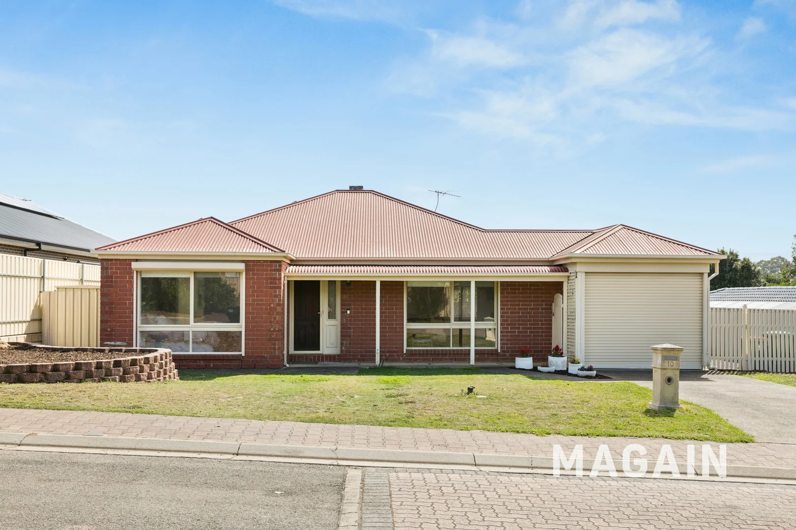 10 Barnes Crescent, Woodcroft SA 5162
