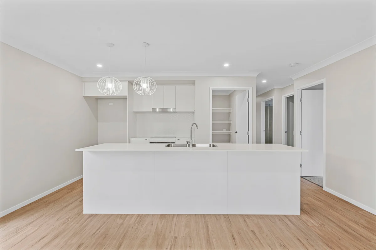 Additional image 11 of 32 Hewing Place, Park Ridge QLD 4125