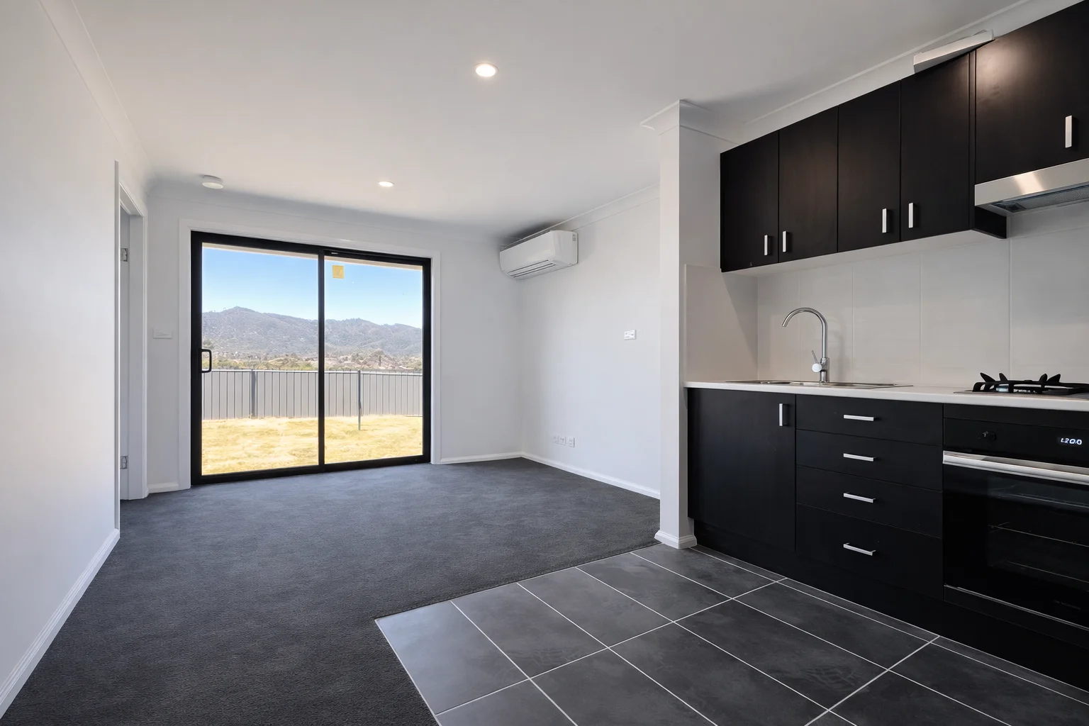 Additional image 3 of 2/3 Daisy Close, Kootingal NSW 2352