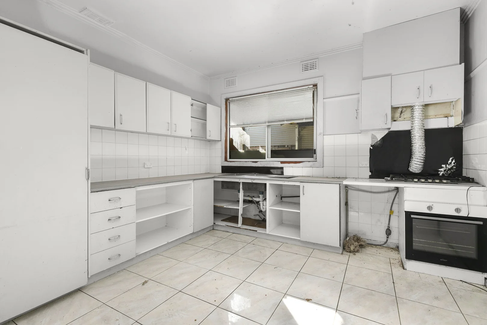 79 View Street, Glenroy VIC 3046 photo 2