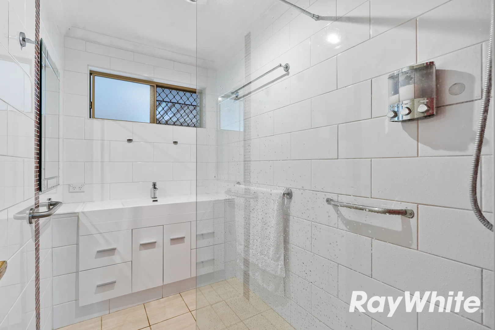 Additional image 6 of 9A St James Place, Greenfields WA 6210