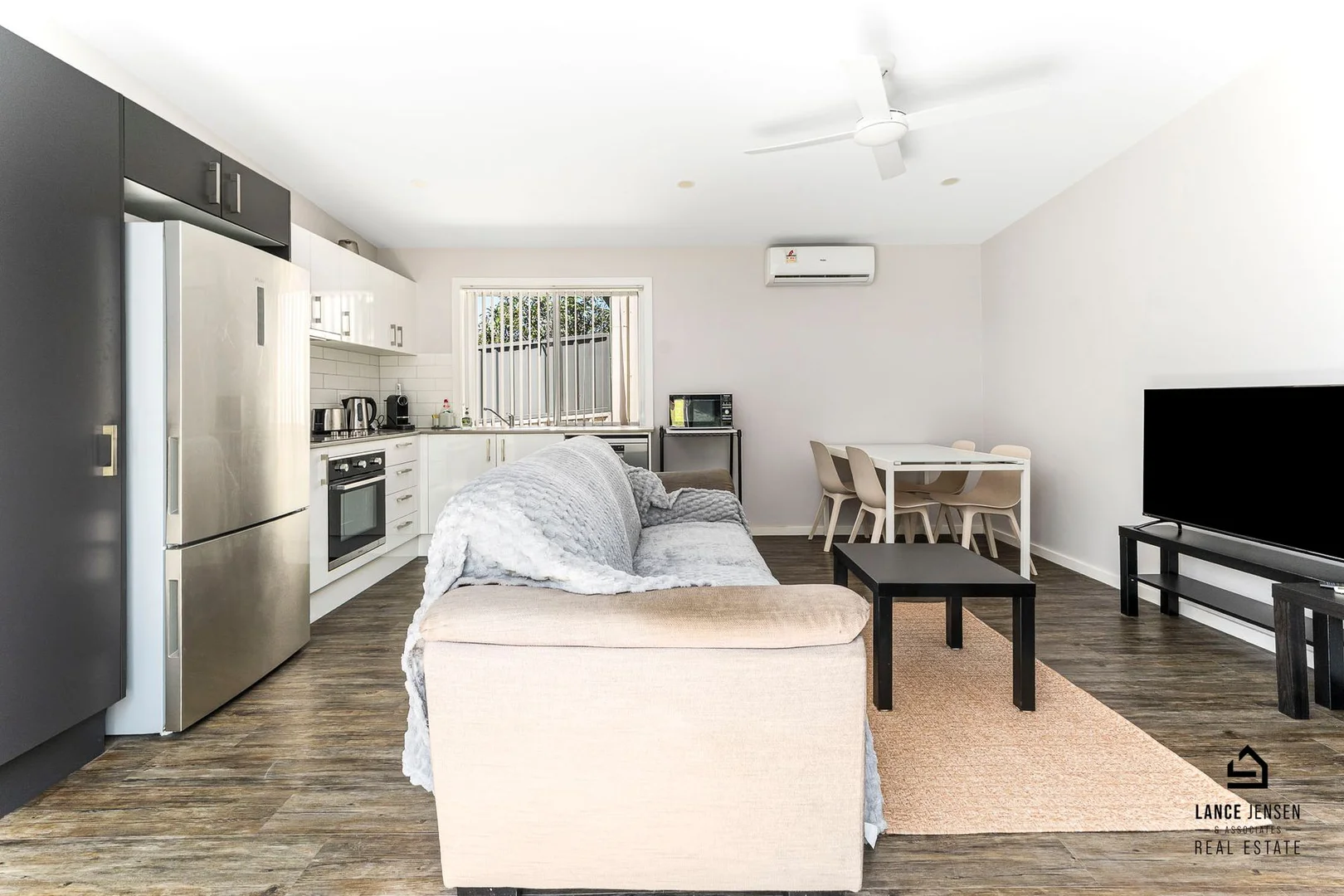 Additional image 15 of 32 Brentor Street, Belmont North NSW 2280
