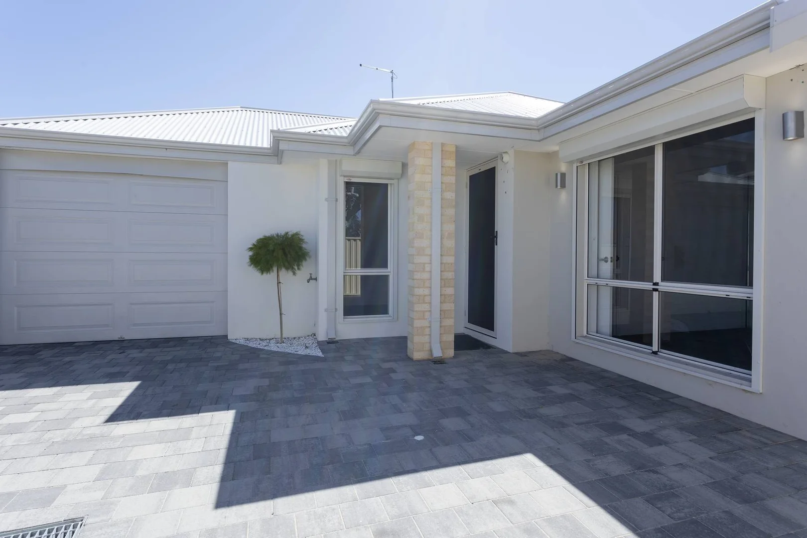 Additional image 2 of A/4 Woodleigh Gardens, Ballajura WA 6066