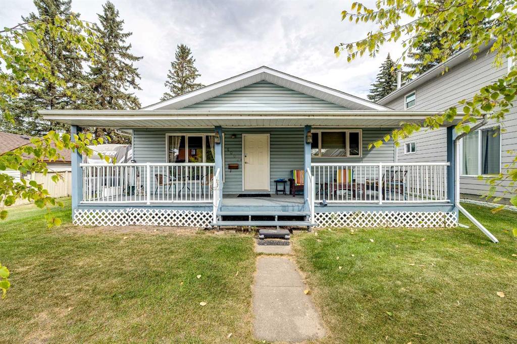 5005 43 Street E, Sylvan Lake, AB, T4S 1C1