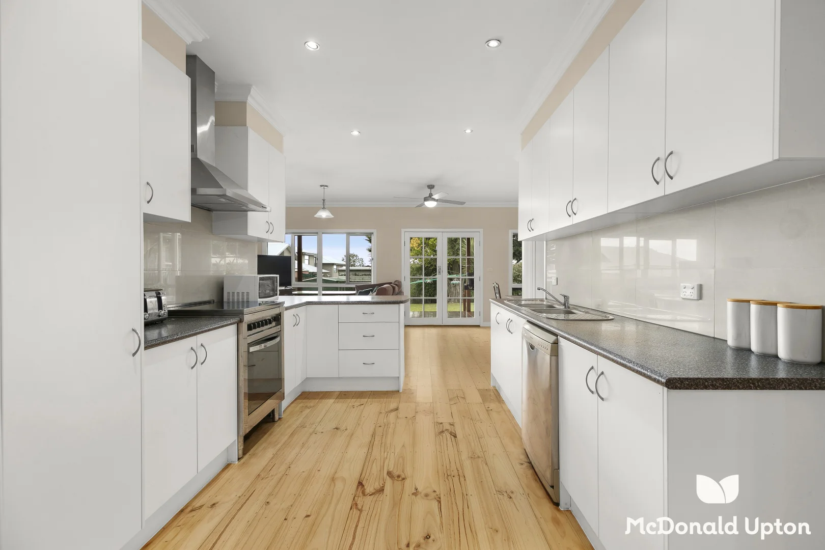 Additional image 5 of 8 Dagonet Street, Strathmore VIC 3041