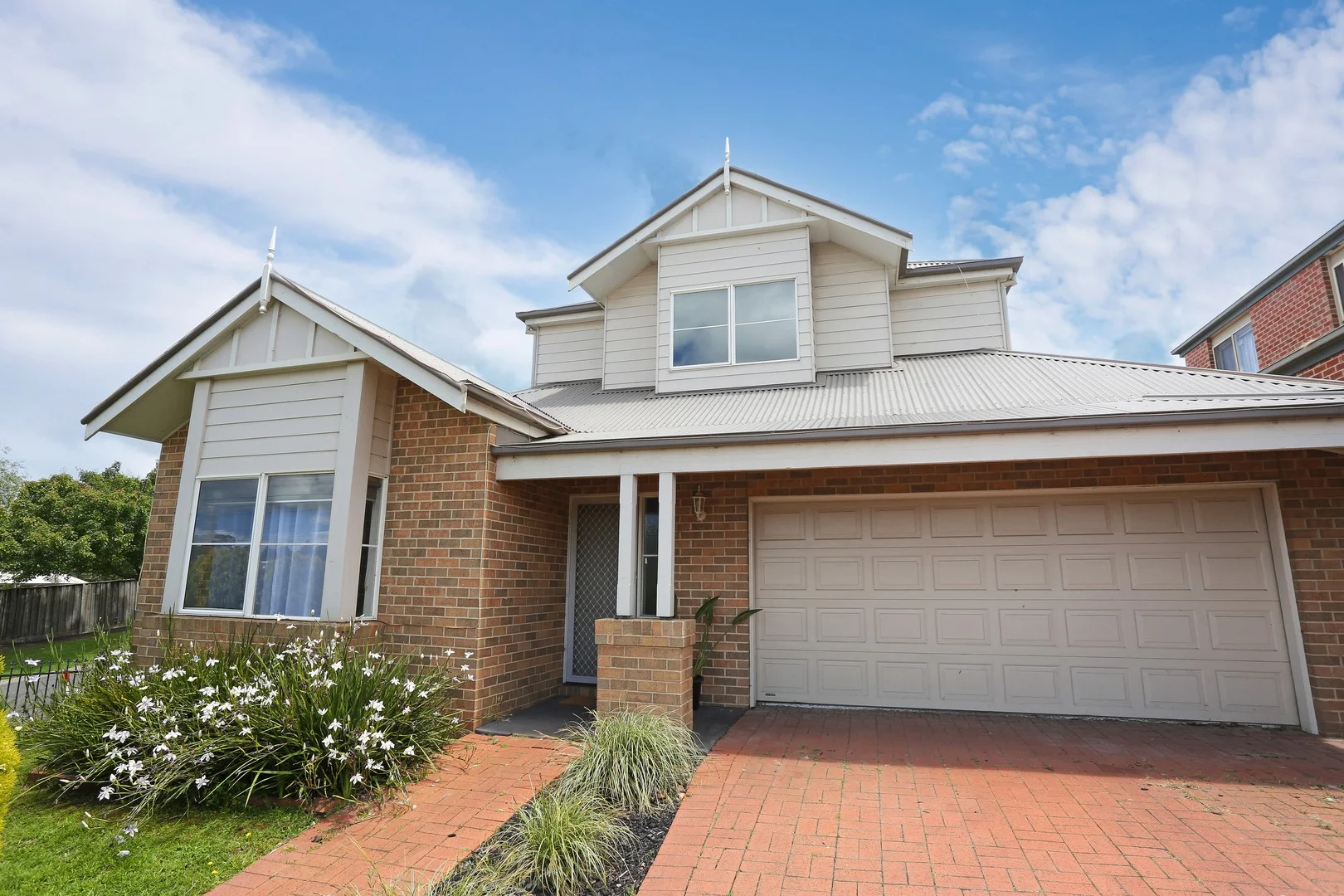 14 Rathmines Pl, Highton VIC 3216