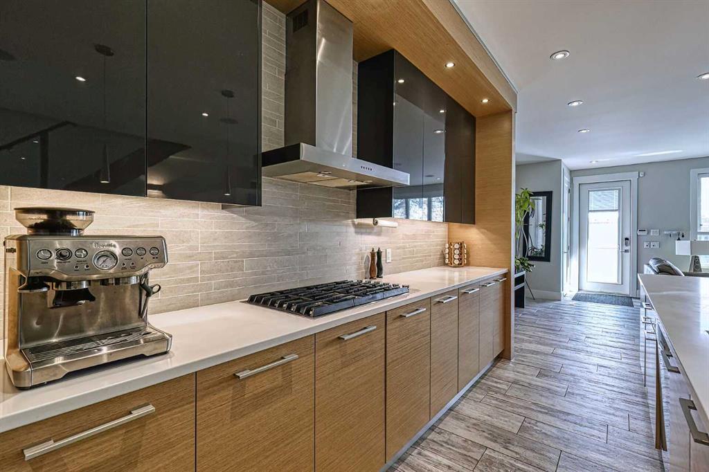 Additional image 6 of 2418 24a Street SW, Calgary, AB, T3E 1W1