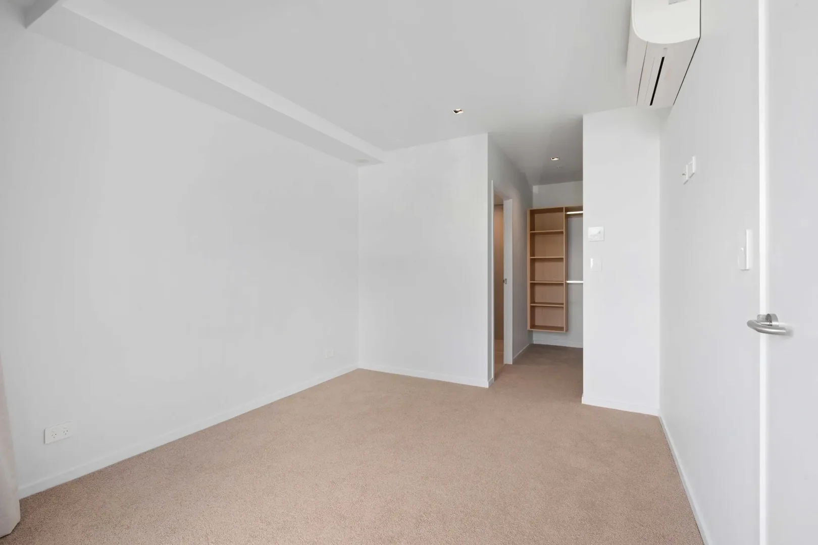 Additional image 5 of 202/117 Chestnut Street, Wynnum QLD 4178