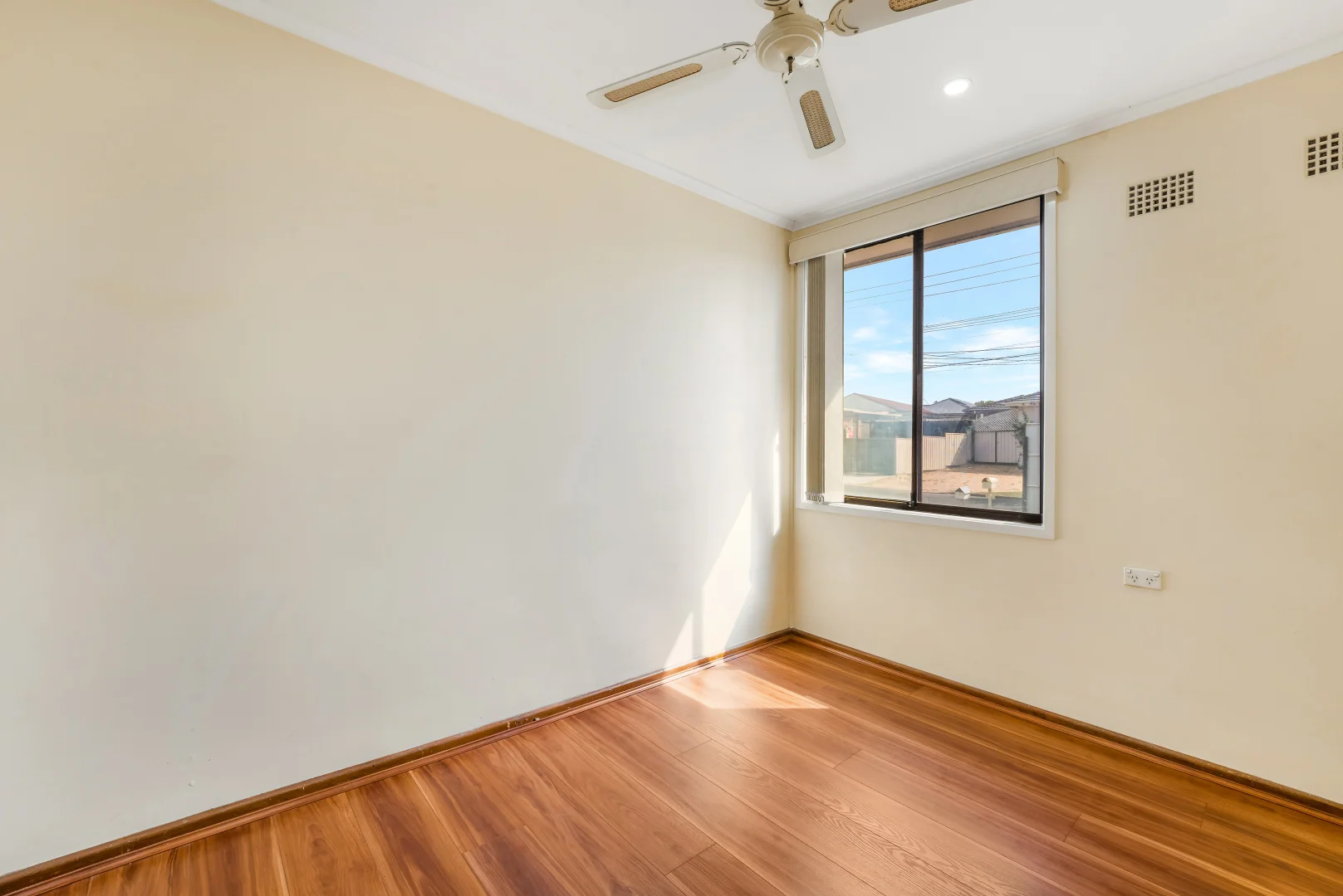 Additional image 12 of 8 & 8a Clingan Avenue, Lurnea NSW 2170