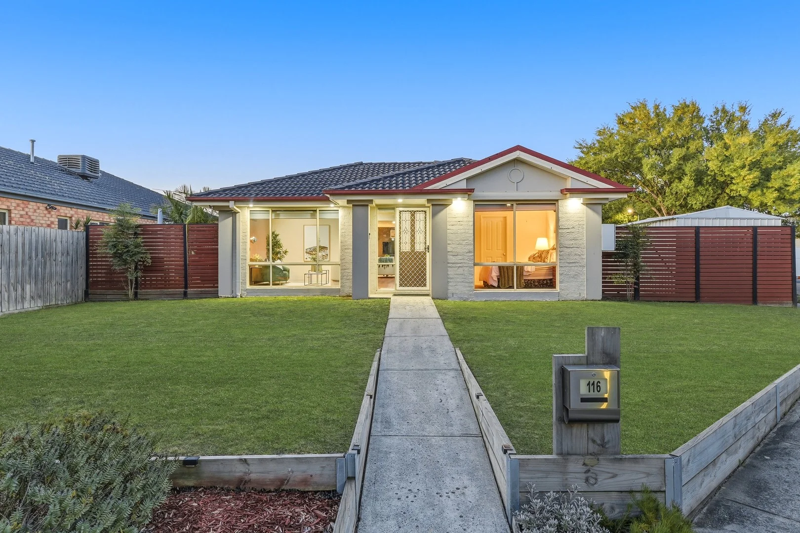 116 Langbourne Drive, Narre Warren South VIC 3805