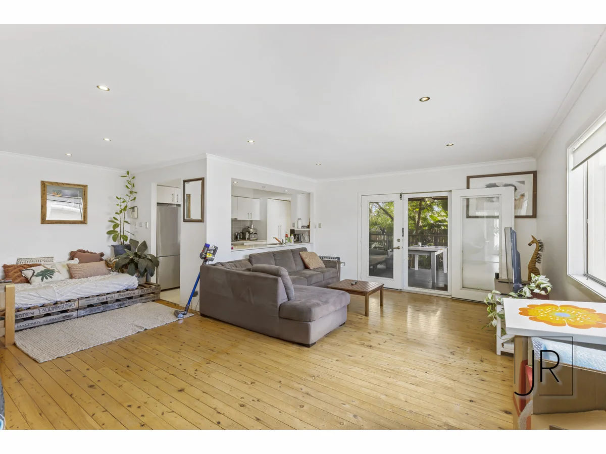 Additional image 2 of 8B Naranga Avenue, Broadbeach Waters QLD 4218