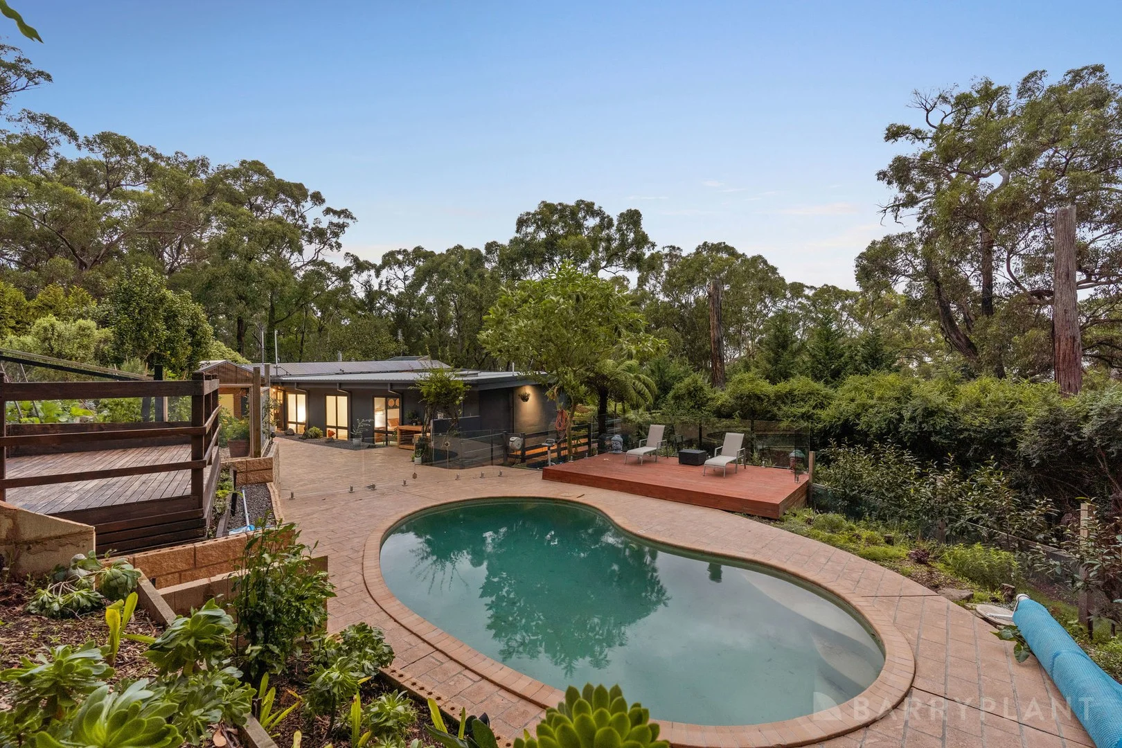 16 Ash Grove, Menzies Creek VIC 3159