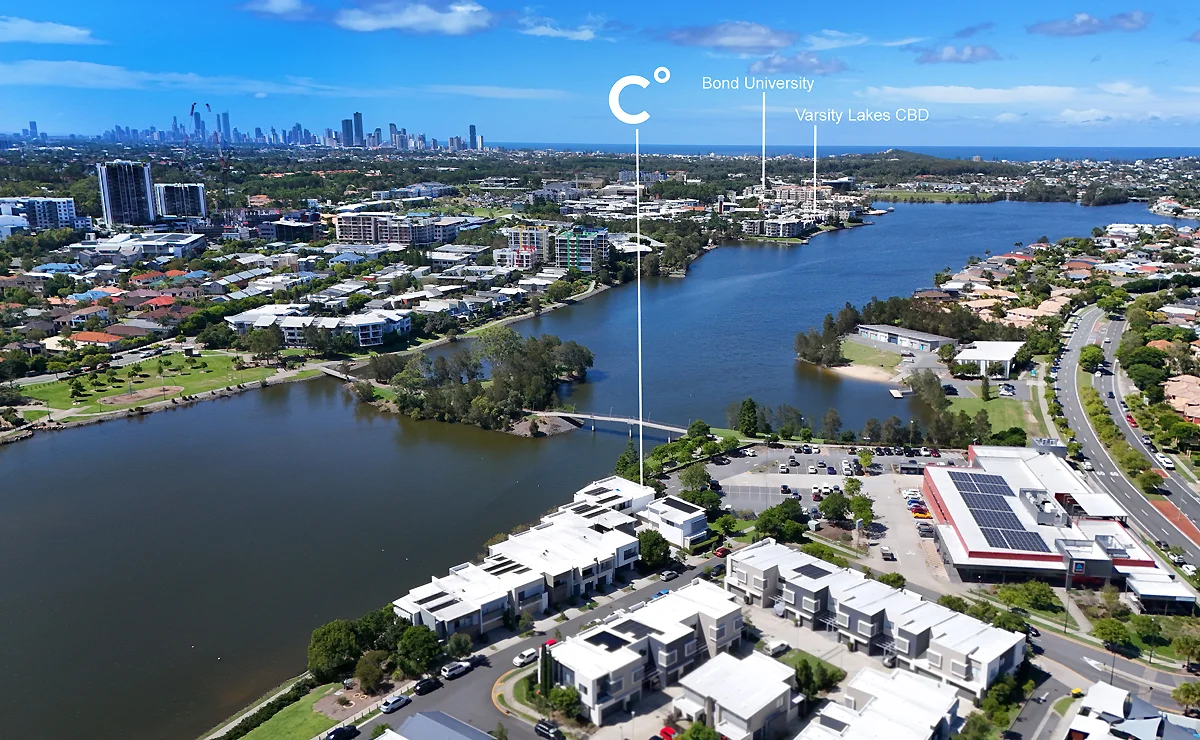 2/9 South Bay Drive, Varsity Lakes QLD 4227