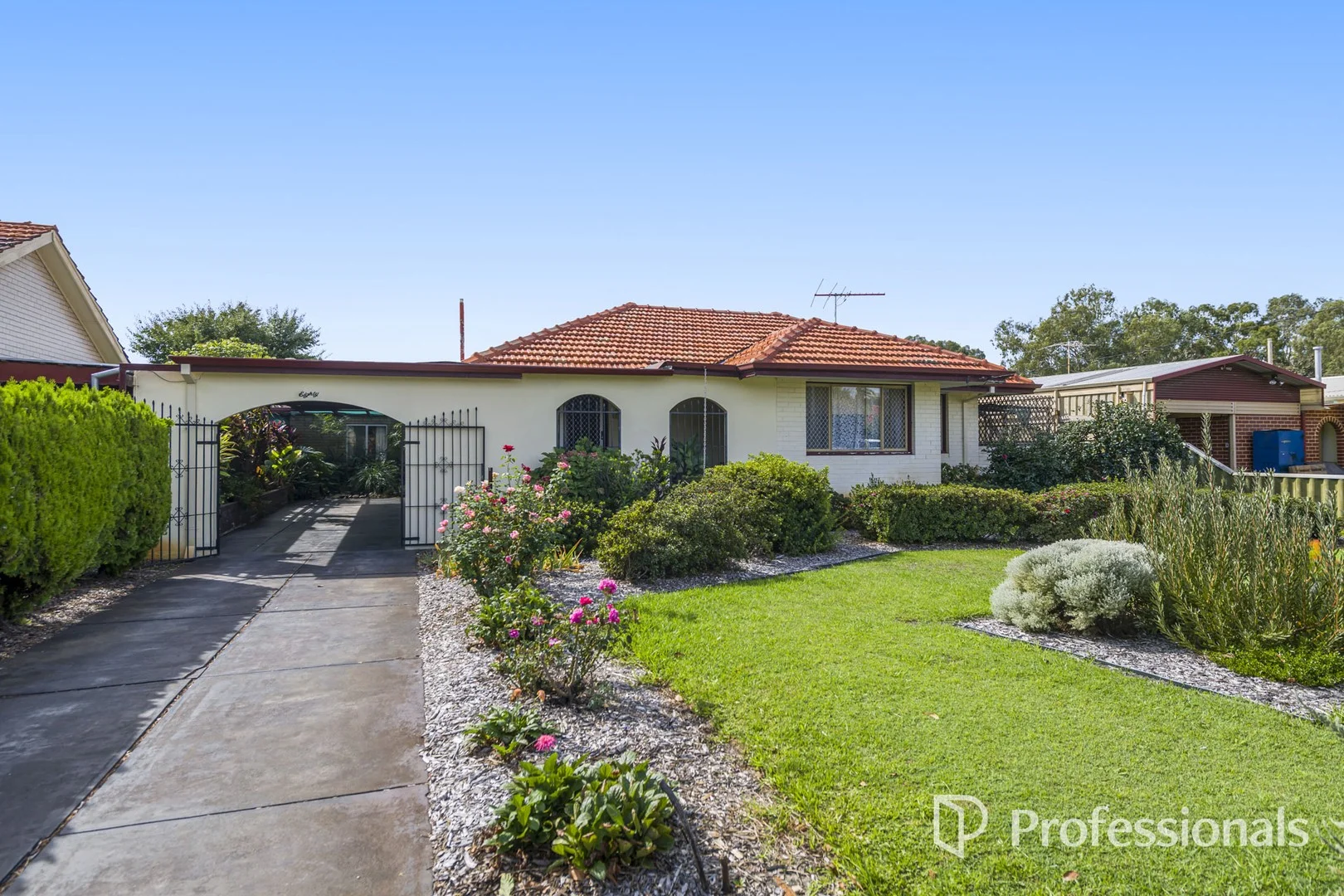 80 Rosher Road, Lockridge WA 6054