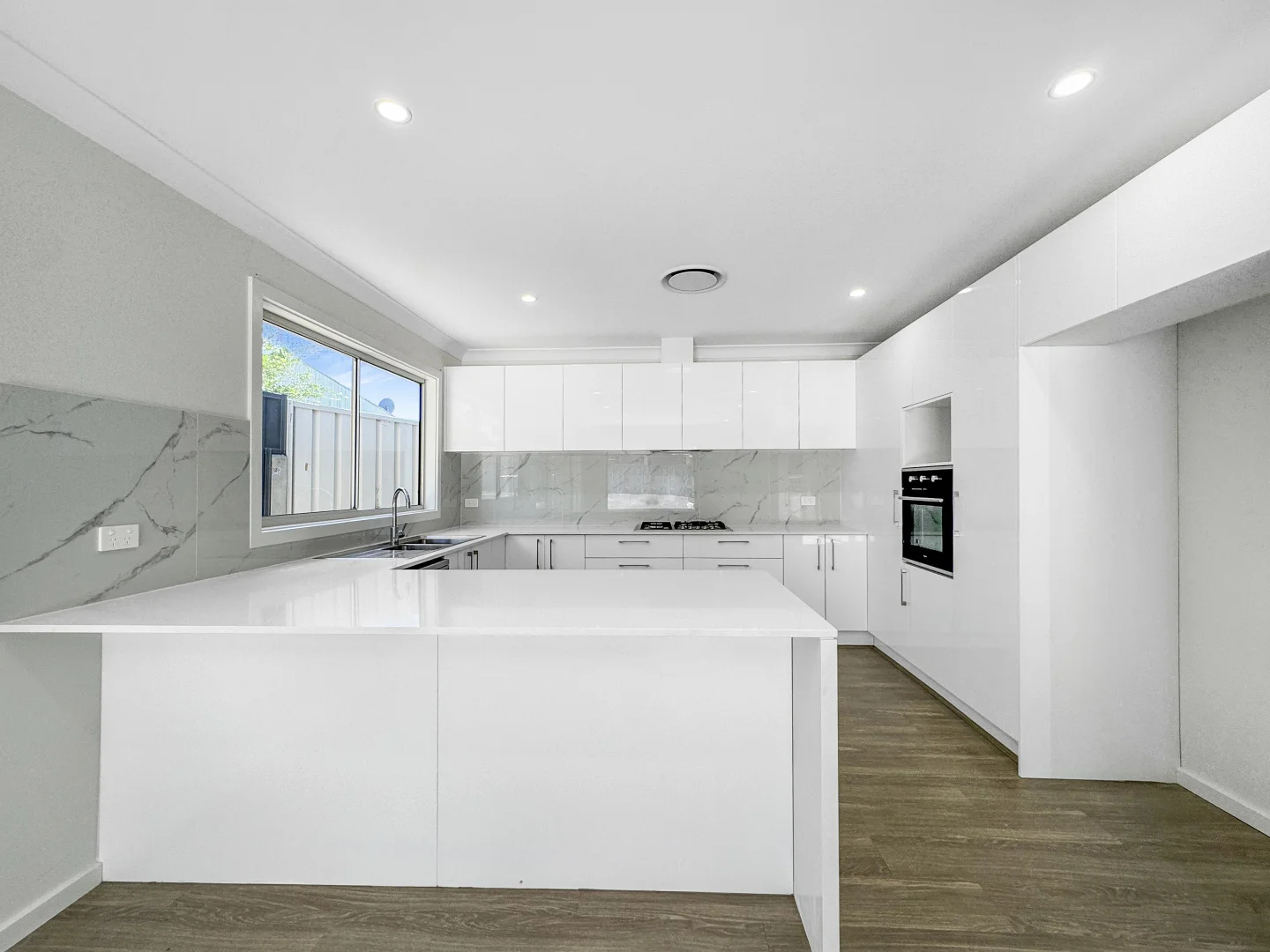 Additional image 3 of 6A Mianga Crescent, Unanderra NSW 2526