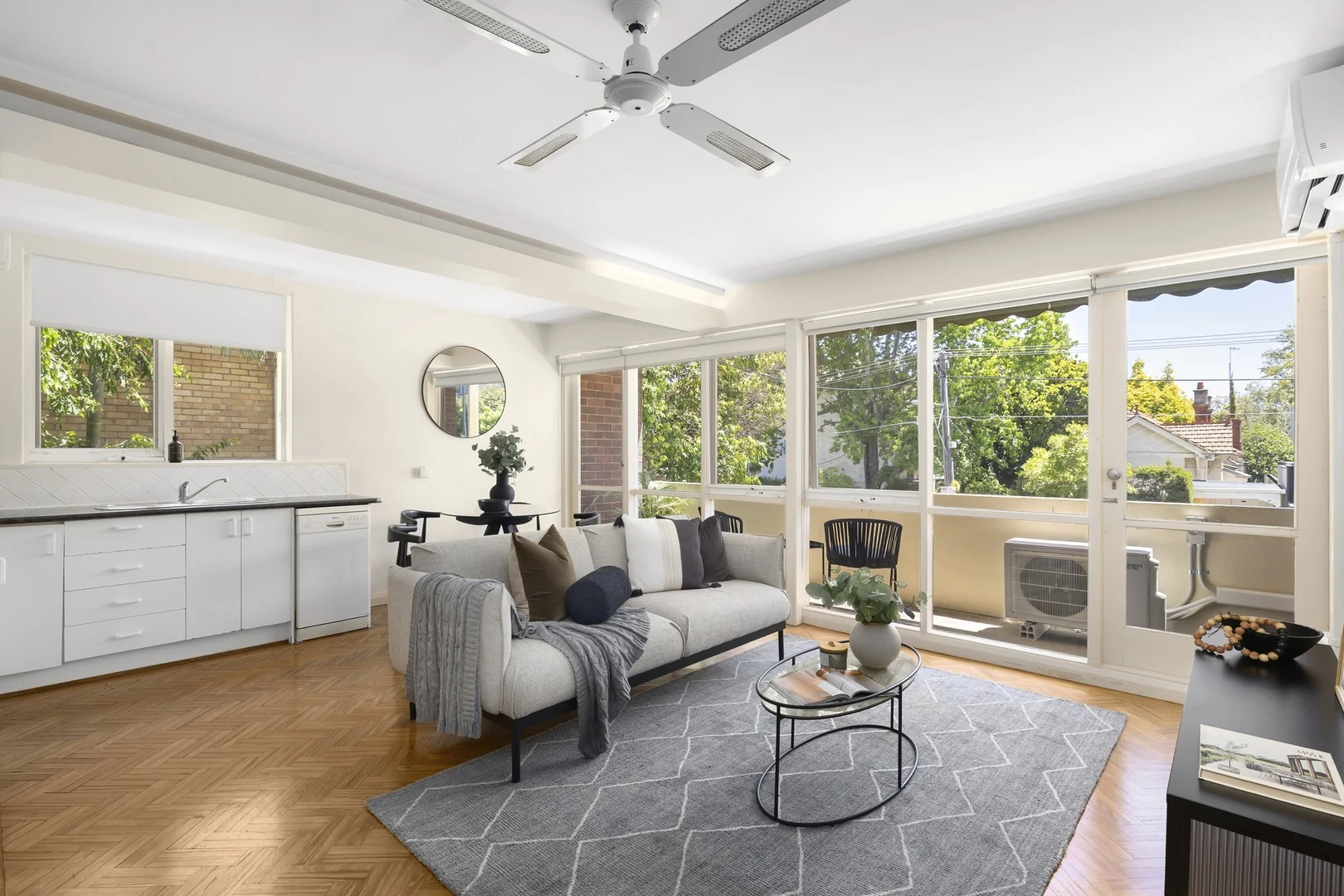 1/76 Mathoura Road, Toorak VIC 3142