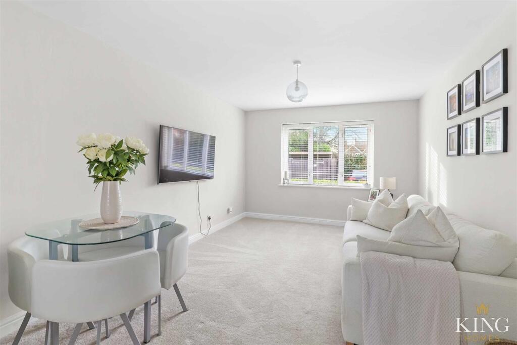 Corinthian Court, Alcester photo 5