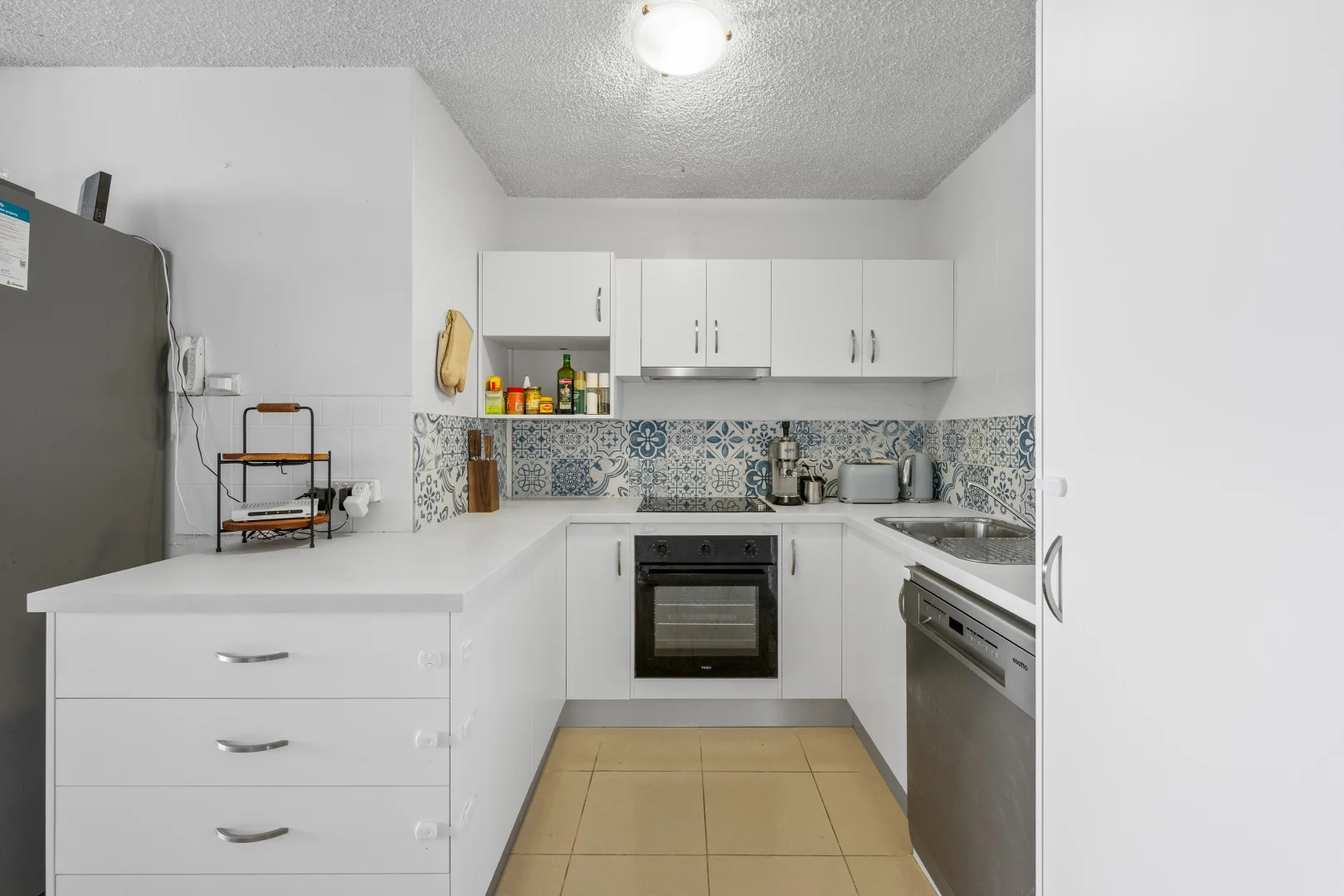 Additional image 3 of 36/3049 Surfers Paradise Boulevard, Surfers Paradise QLD 4217