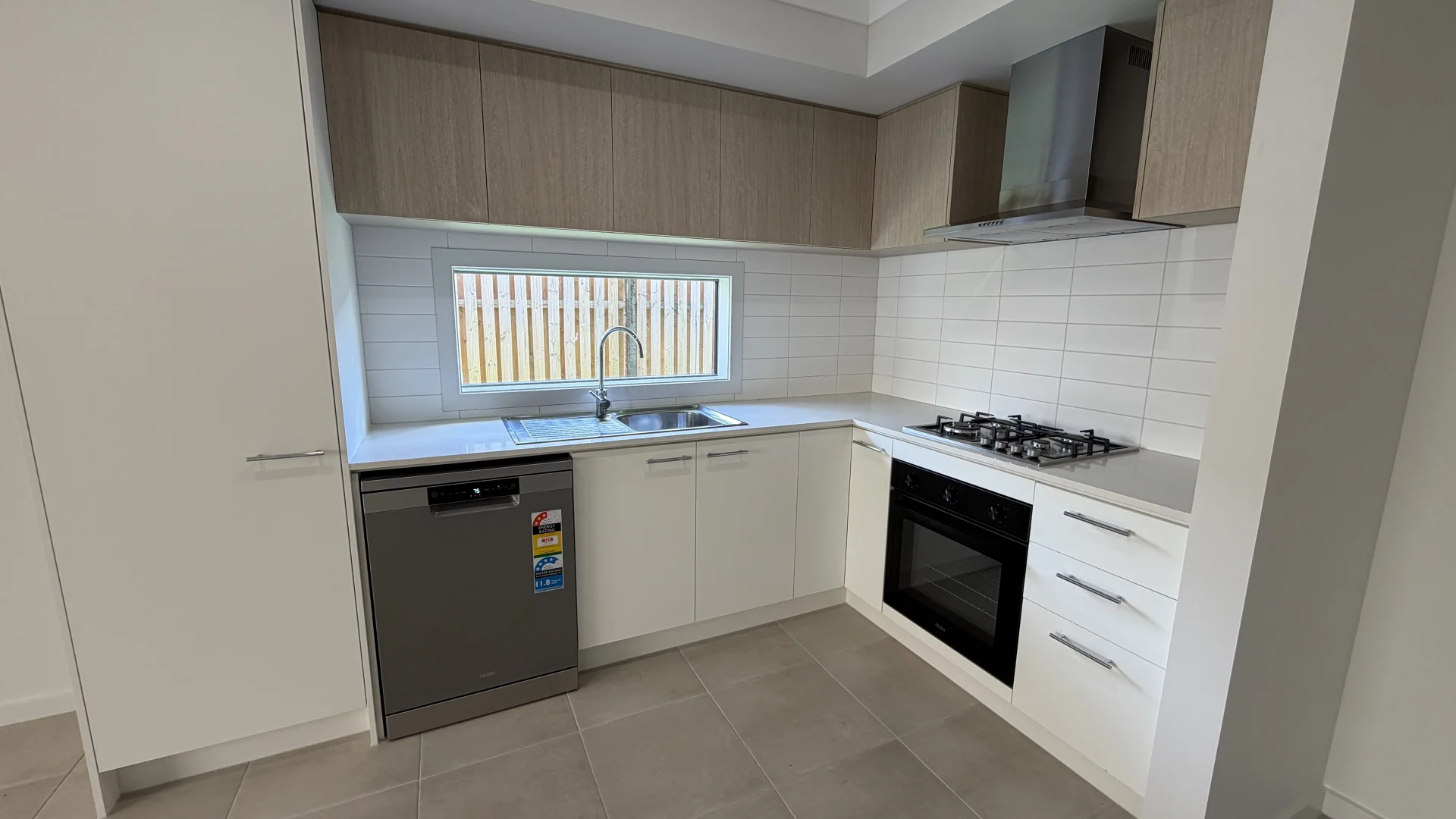 Additional image 5 of 14 Celestial Way, White Rock QLD 4306