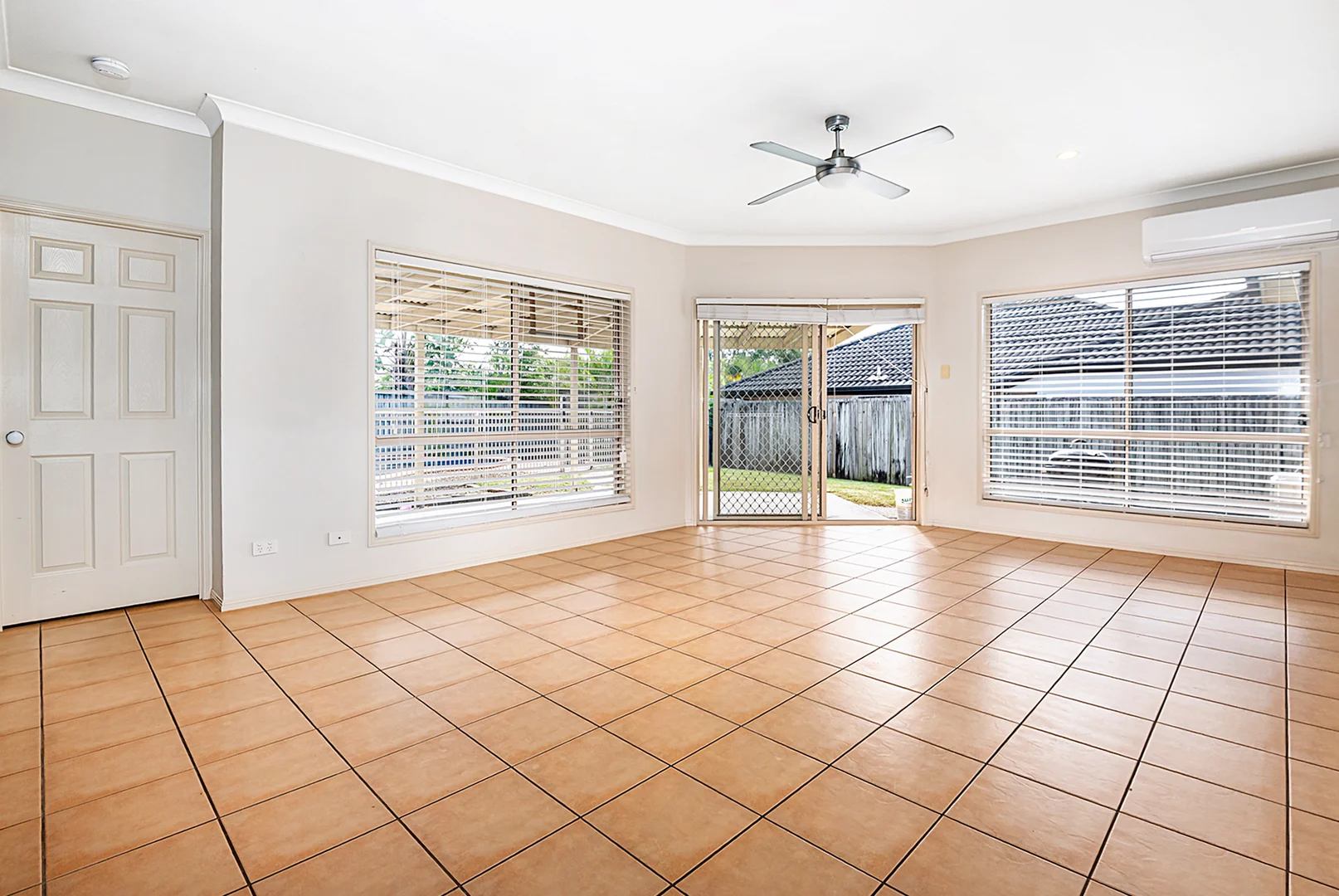 Additional image 5 of 45 Lantau Crescent, Varsity Lakes QLD 4227