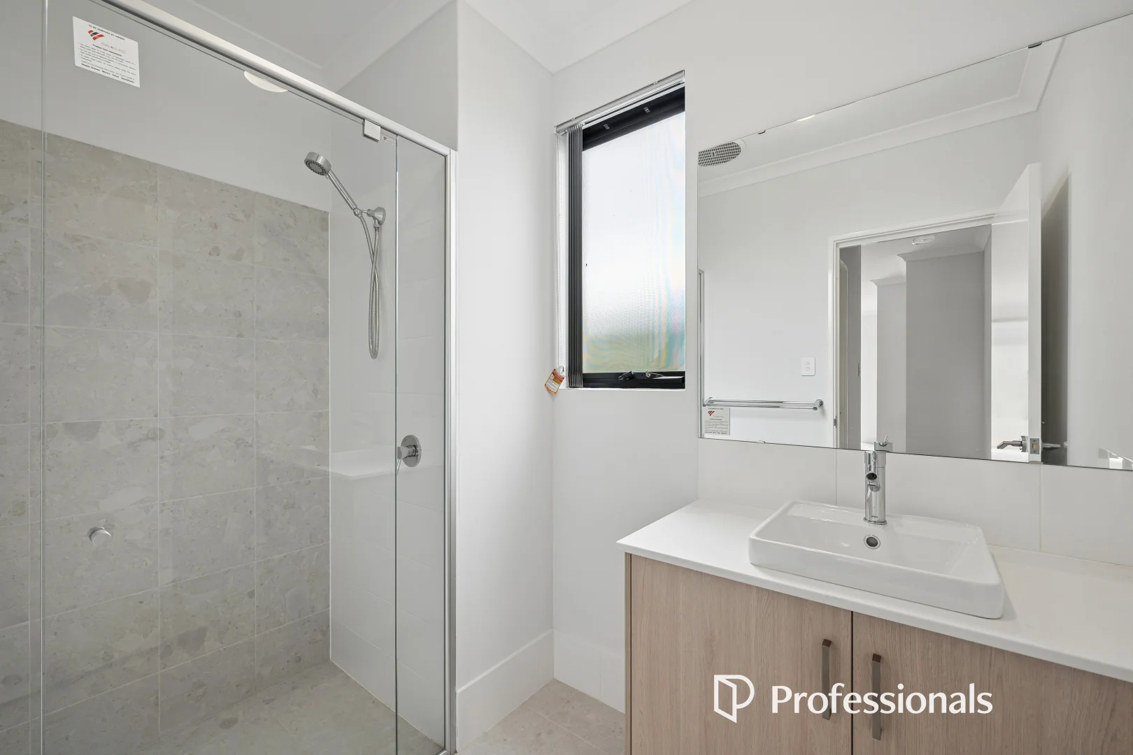 Additional image 14 of 32b Sussex Road, Forrestfield WA 6058