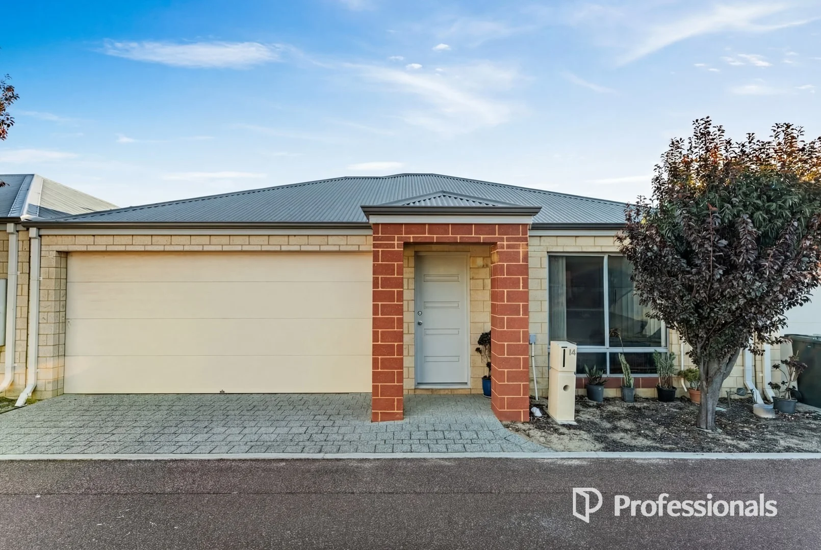 14 Yarran Street, Armadale WA 6112