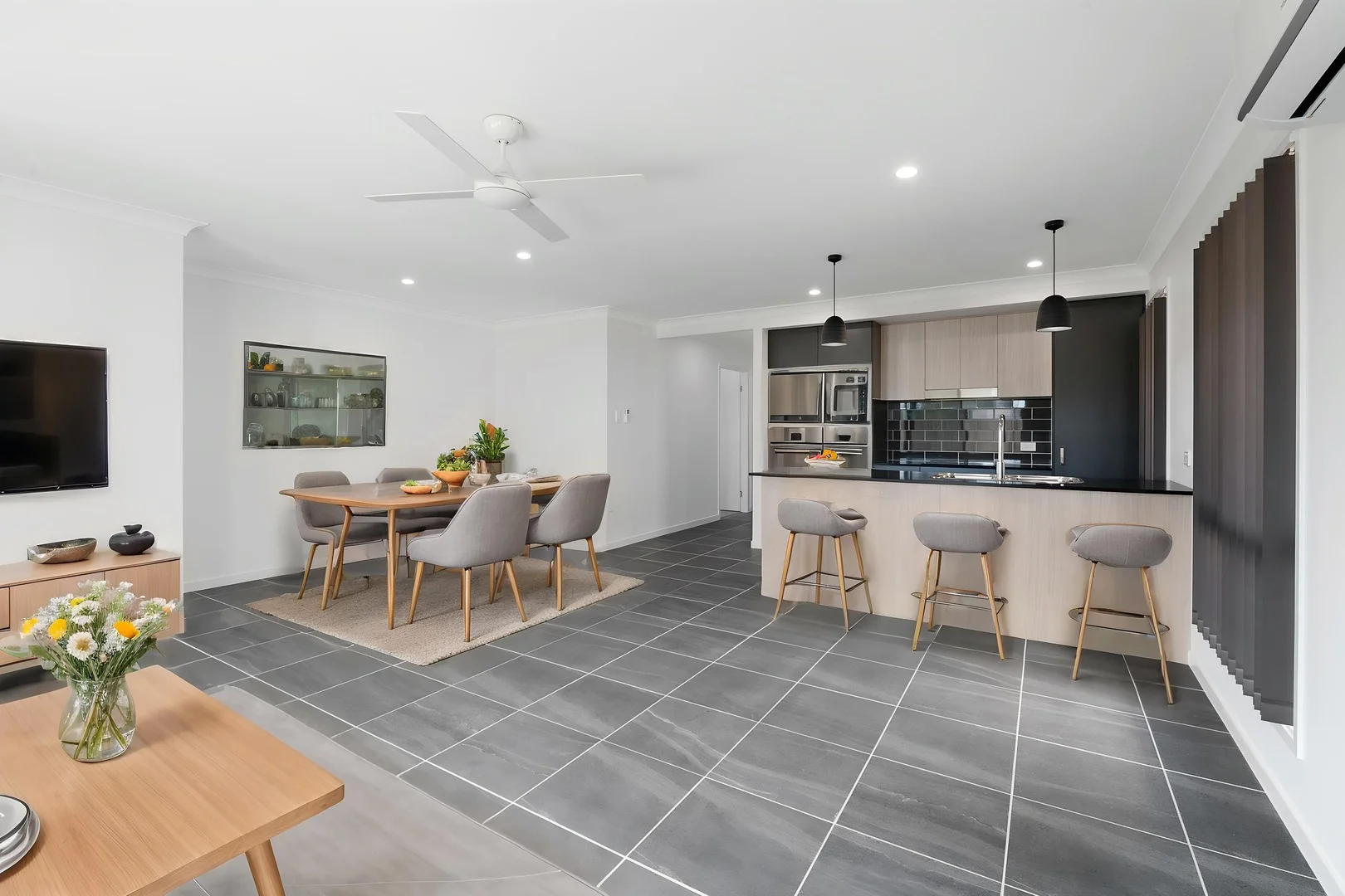 28 Maranoa Road, Logan Reserve QLD 4133