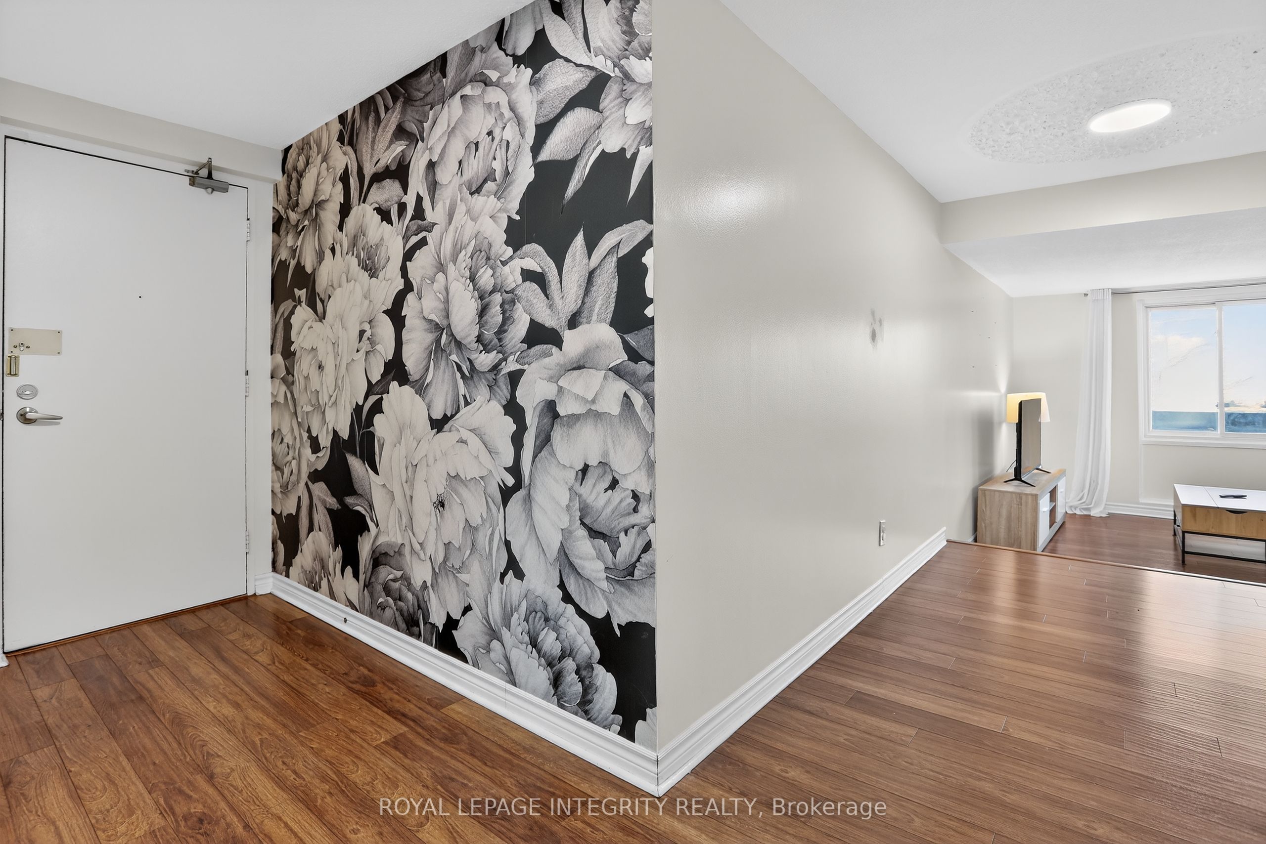 Additional image 3 of 605-1599 Lassiter Terrace, Ottawa, ON, K1J 8R6