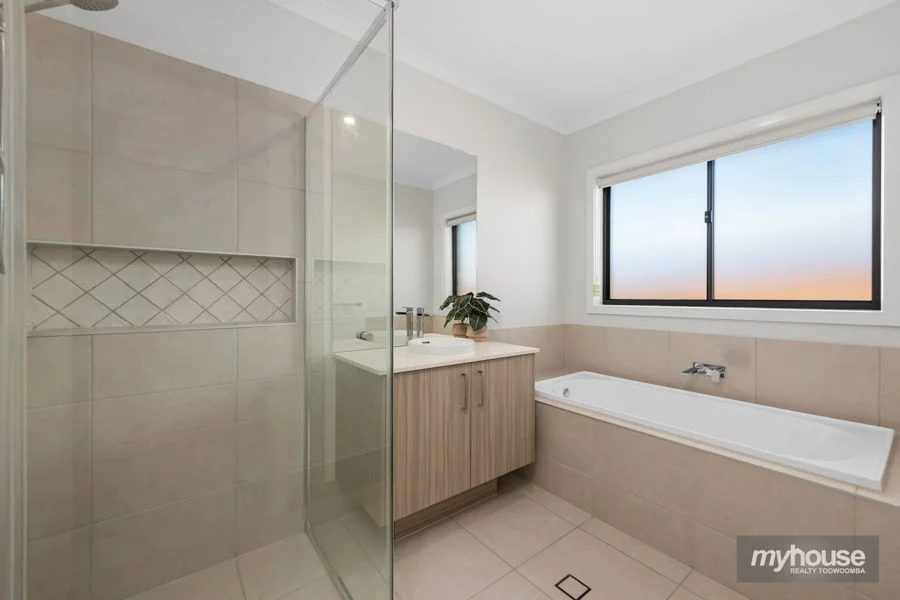 Additional image 13 of 17 Saint Andrews Crescent, Highfields QLD 4352