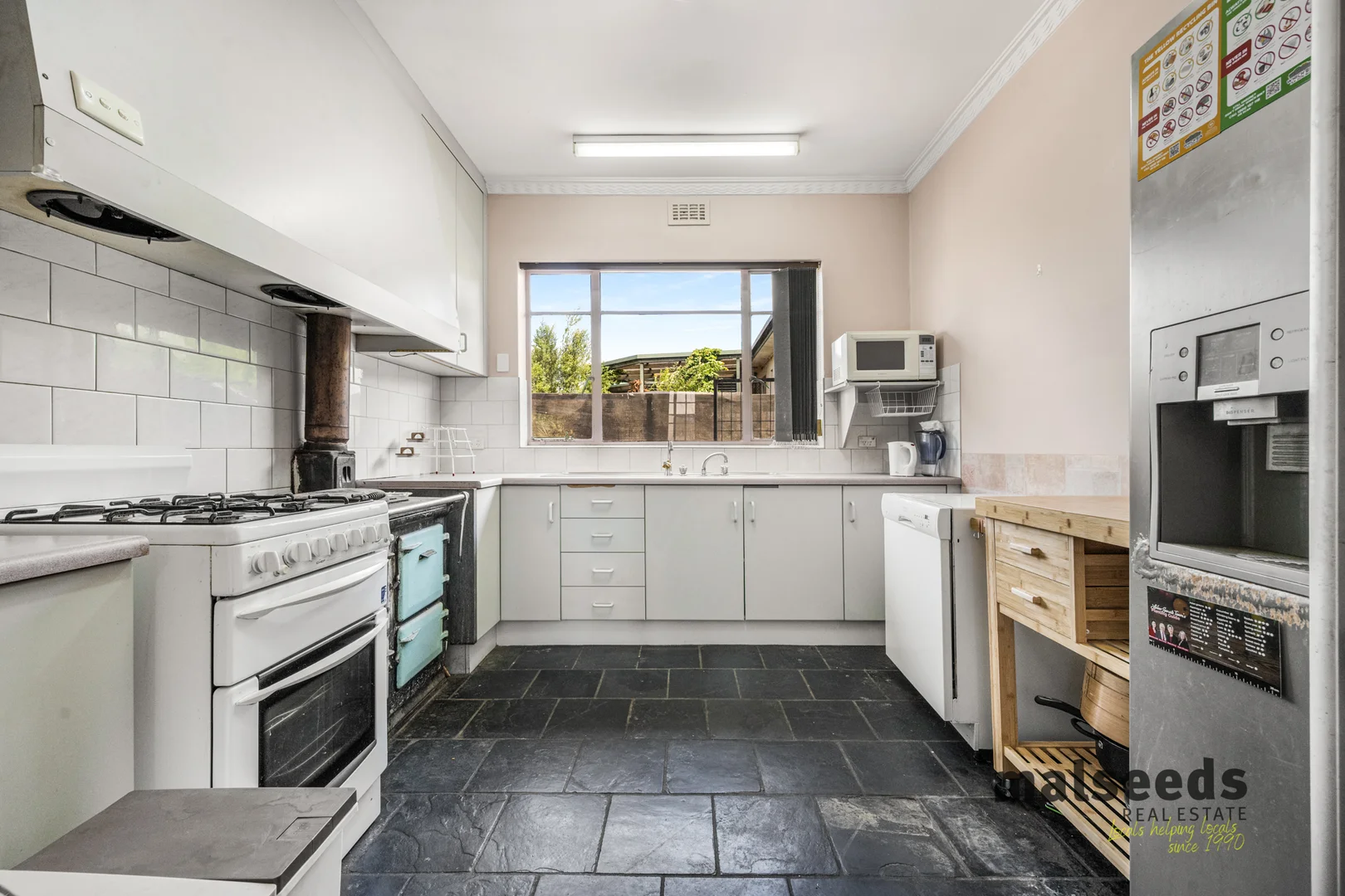 Additional image 3 of 1 Sinclair Street, Mount Gambier SA 5290