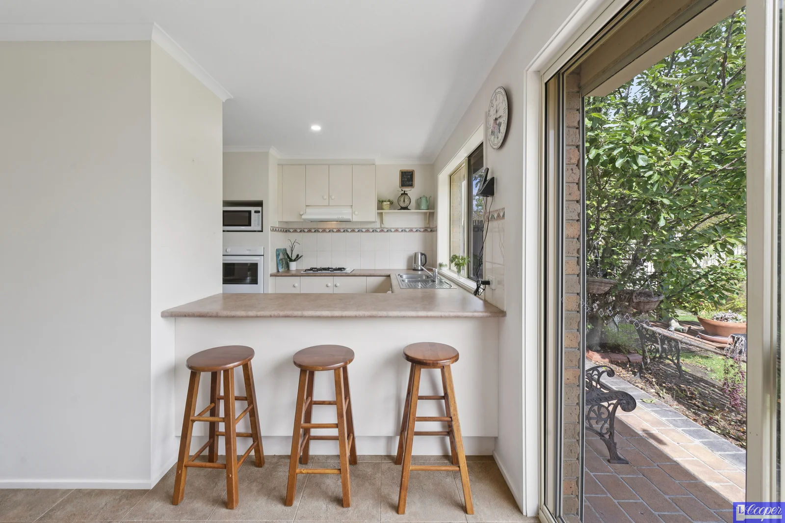 Additional image 5 of 27 Clairmont Close, Somerville VIC 3912