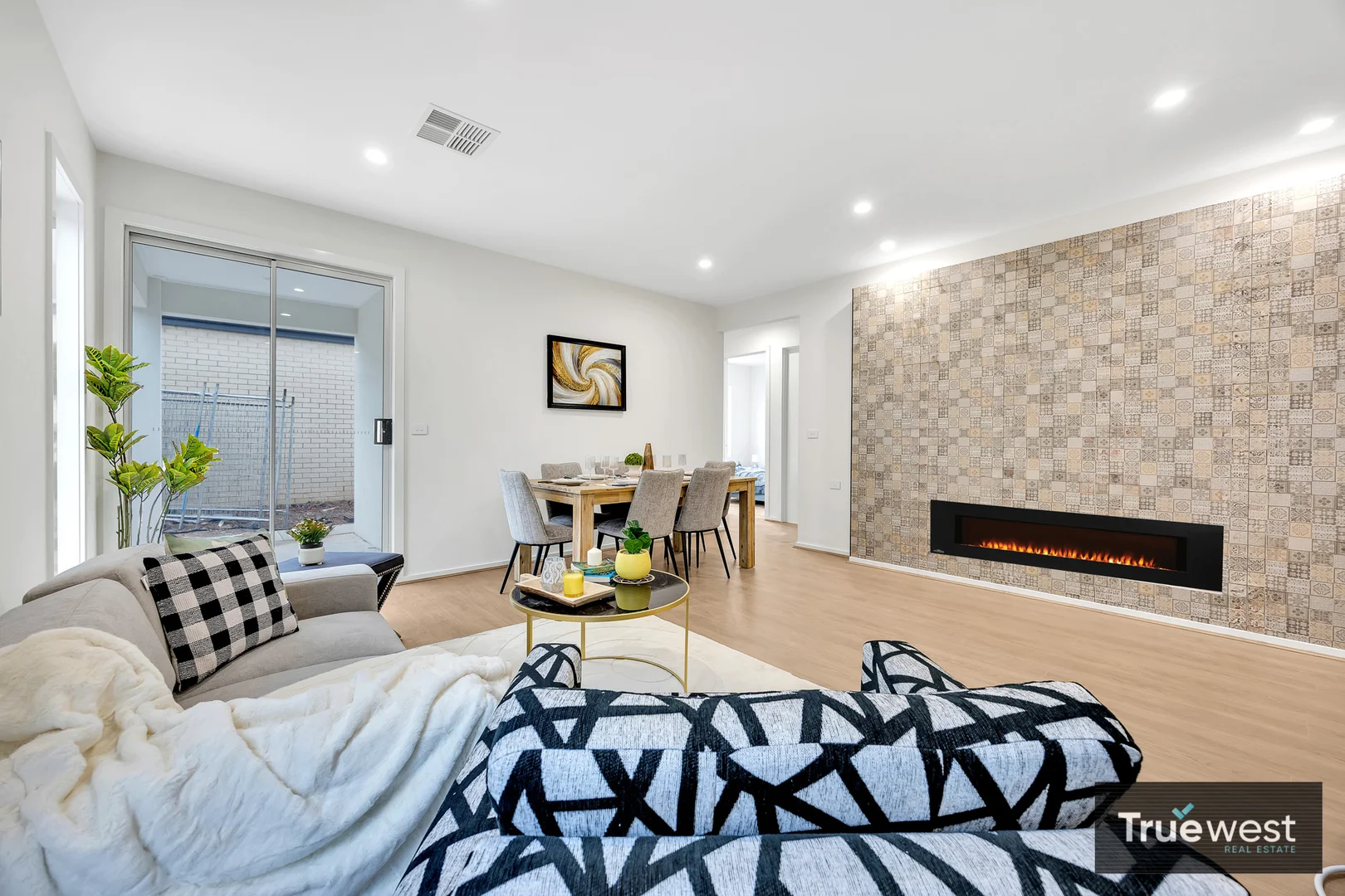Additional image 20 of 10 Cameo Street, Tarneit VIC 3029
