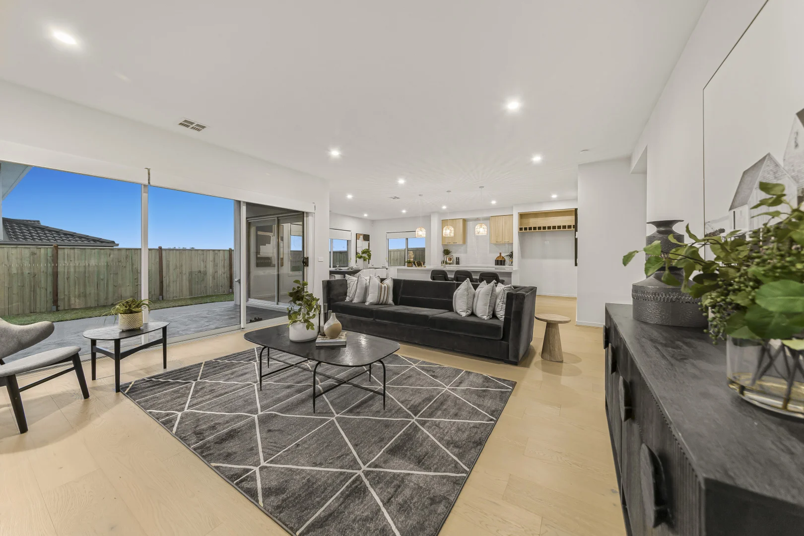 Additional image 2 of 27 Verdigris Avenue, Clyde VIC 3978
